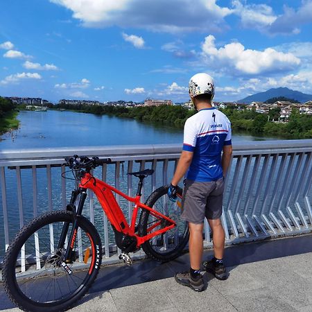 Guilin Bonjour Boutique Hotel- Free Pick Up Service Over 3 Nights المظهر الخارجي الصورة